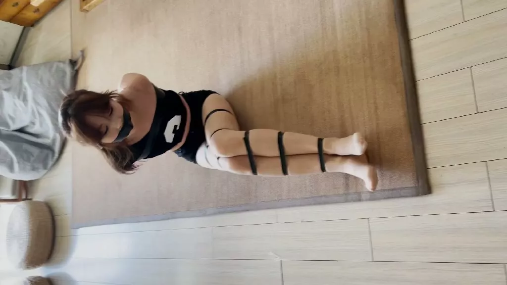 Screenshot 5 from Altman Is Also Cool: Xiao Lu’s Ultimate Bondage Predicament