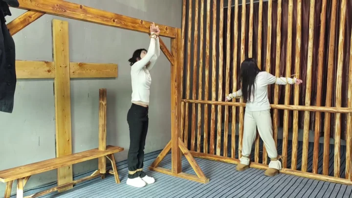 Screenshot 5 from The Kidnapping in the Rope Art Courtyard