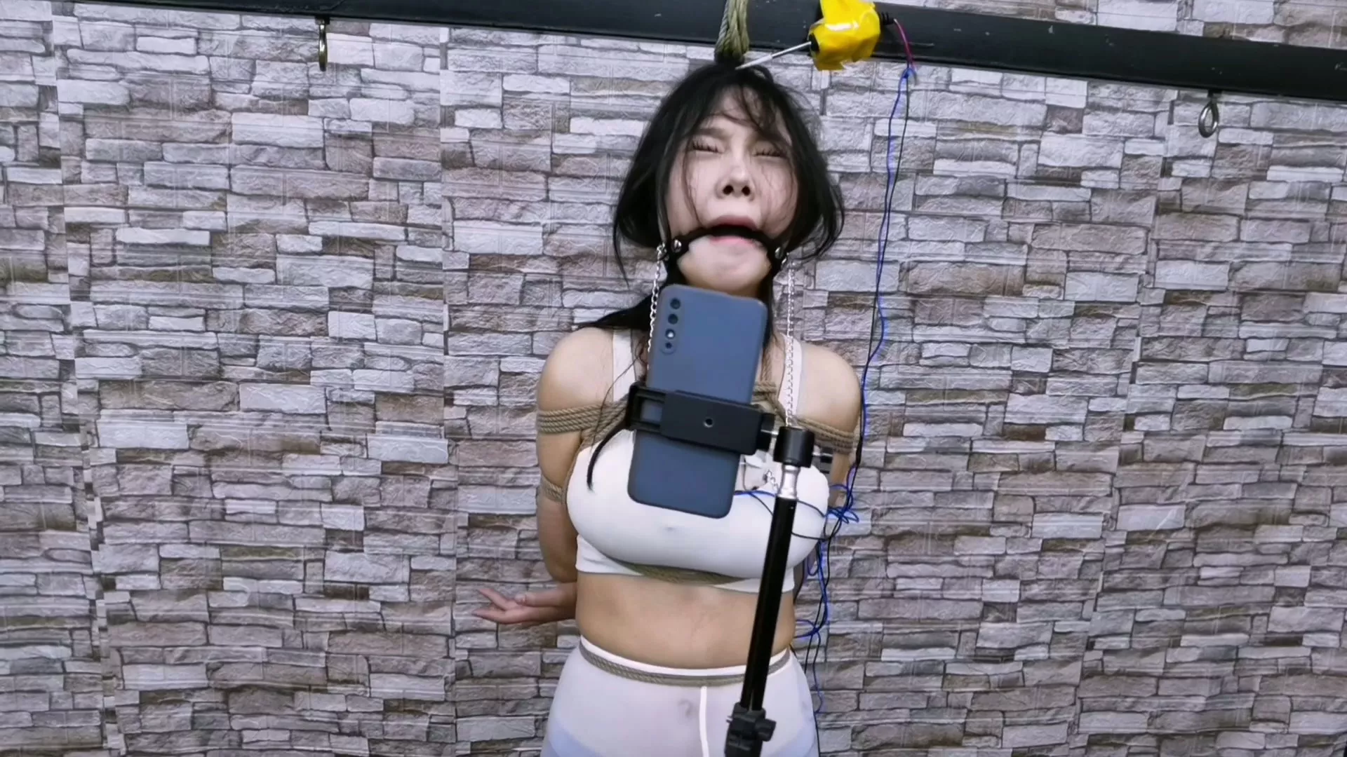 Screenshot 4 from Liar’s Ordeal: Electrifying Chinese Suspension Torture