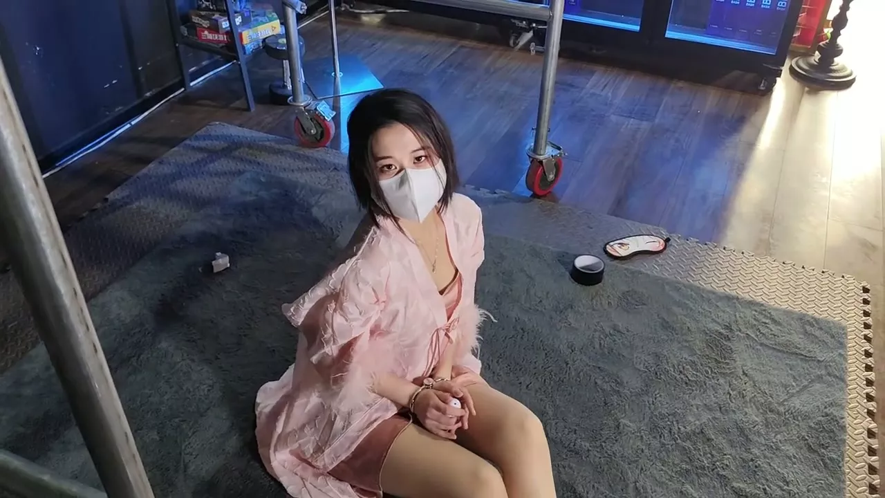 Screenshot 2 from Married woman Tutu’s first experience