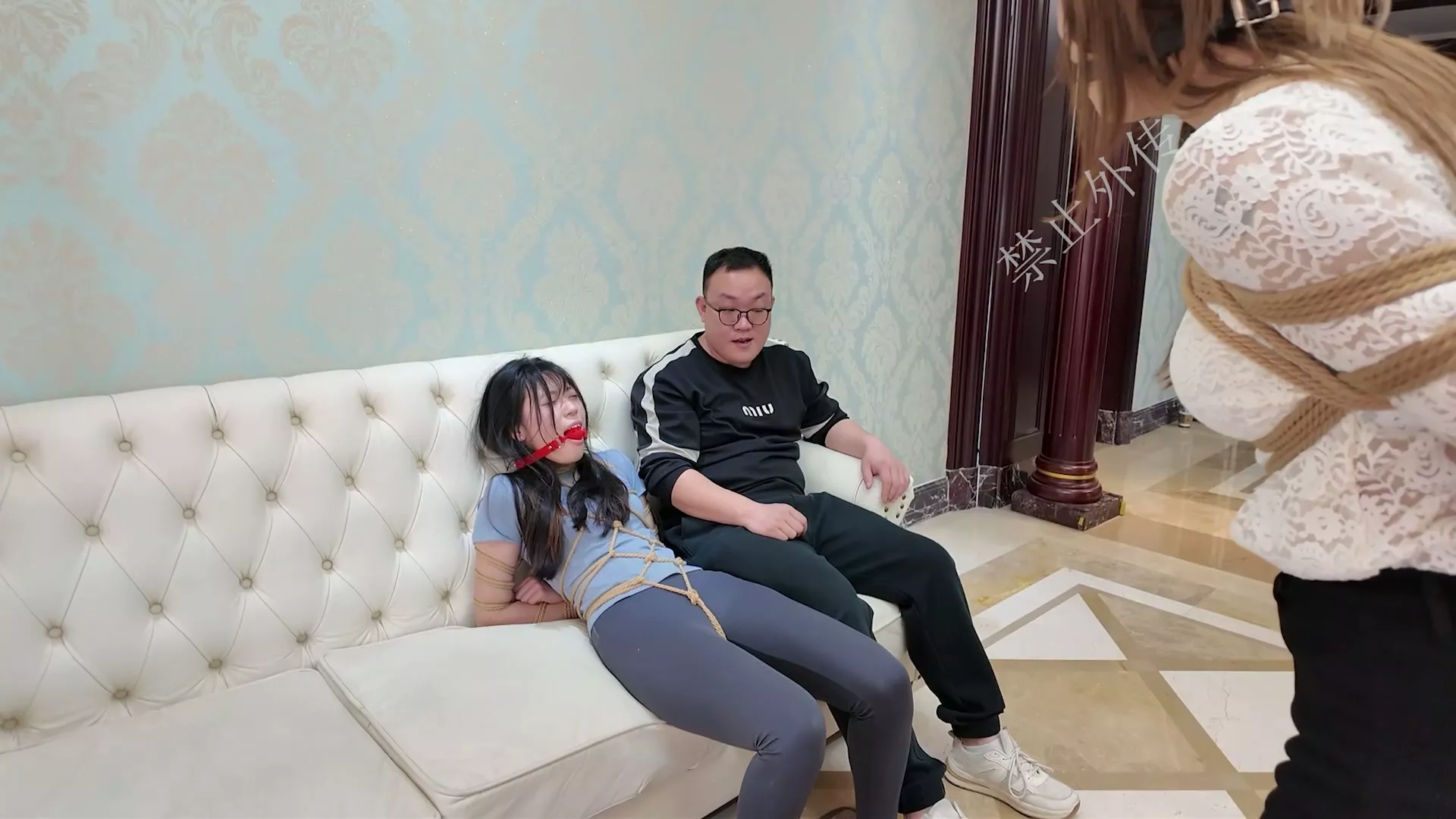 Screenshot 5 from XiaoYao: Mother & Daughter’s Bound Predicament – Episode 2