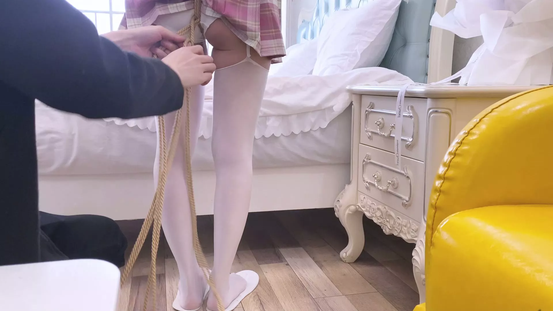 Screenshot 2 from Good news for white silk party