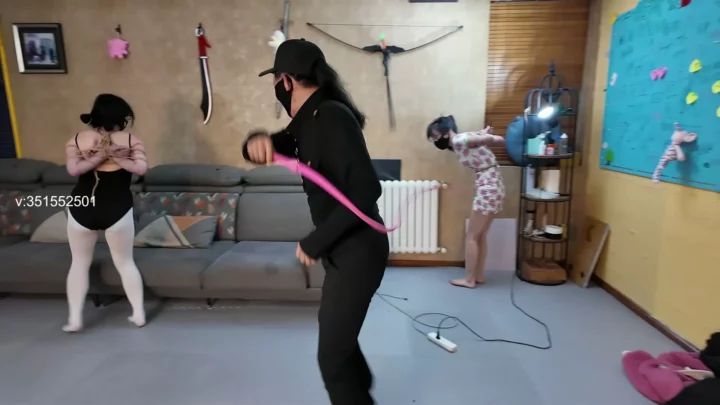 Screenshot 4 from Senior domestic teachers challenge the tightest five-flowered rope