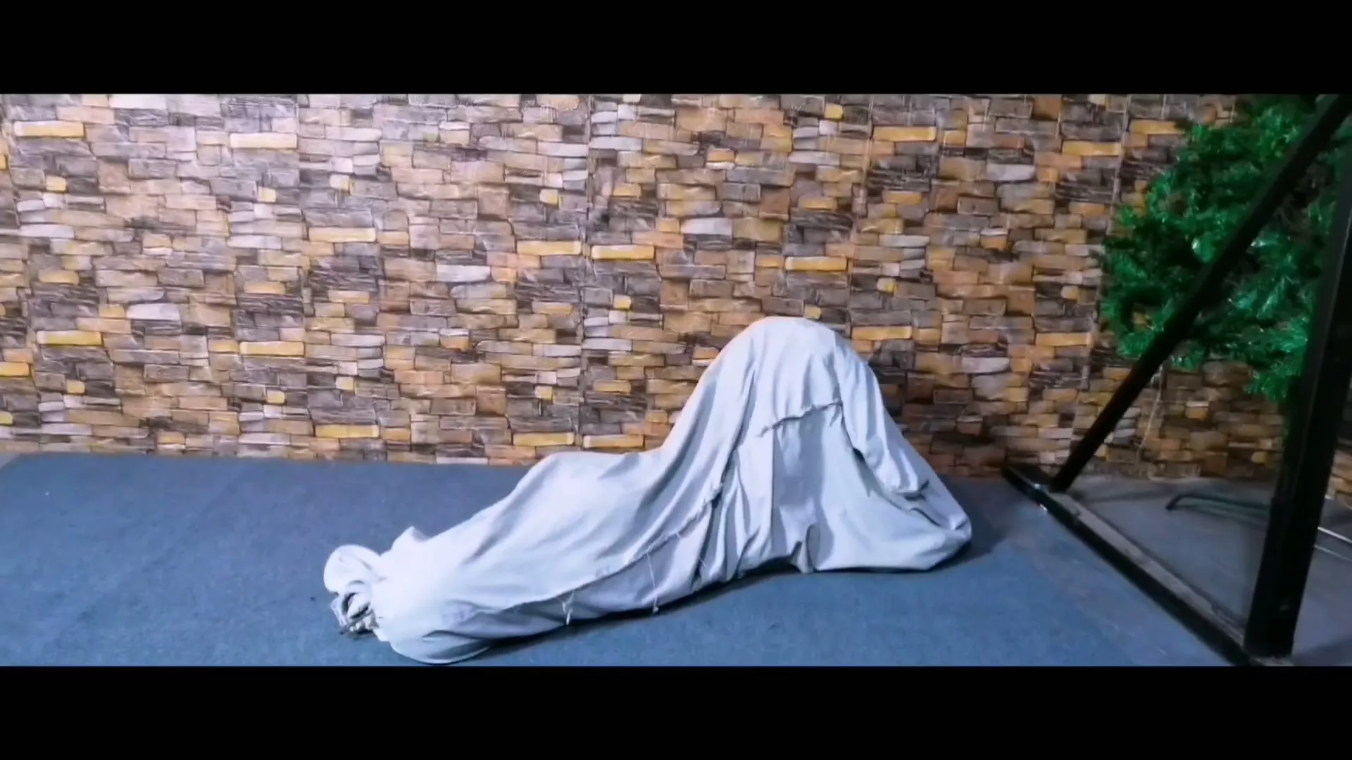 Screenshot 7 from Elite Agent Ambushed: Chinese Tape Gag Interrogation