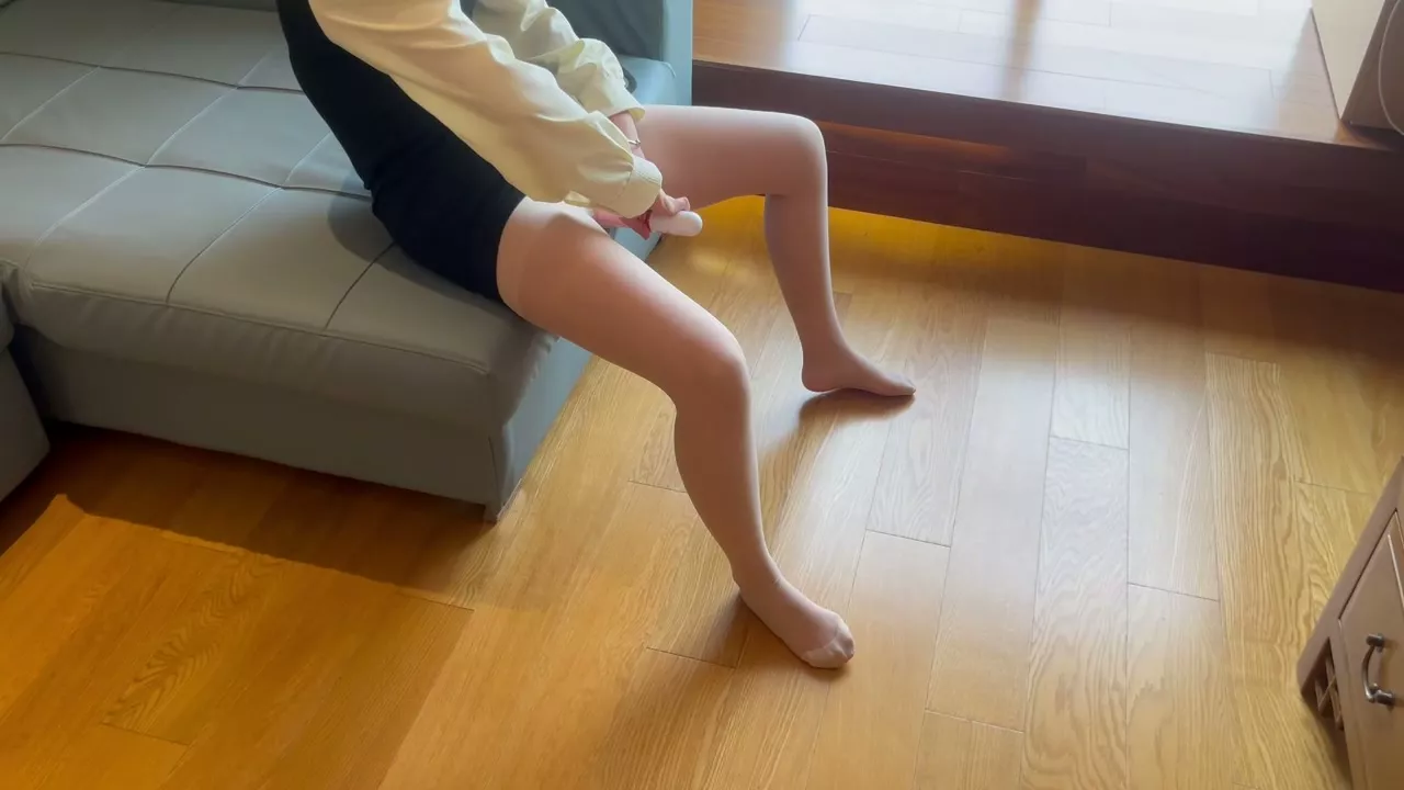 Screenshot 8 from Jiu An An: White Socks & Silk – Intense Chinese Frogtie Fetish