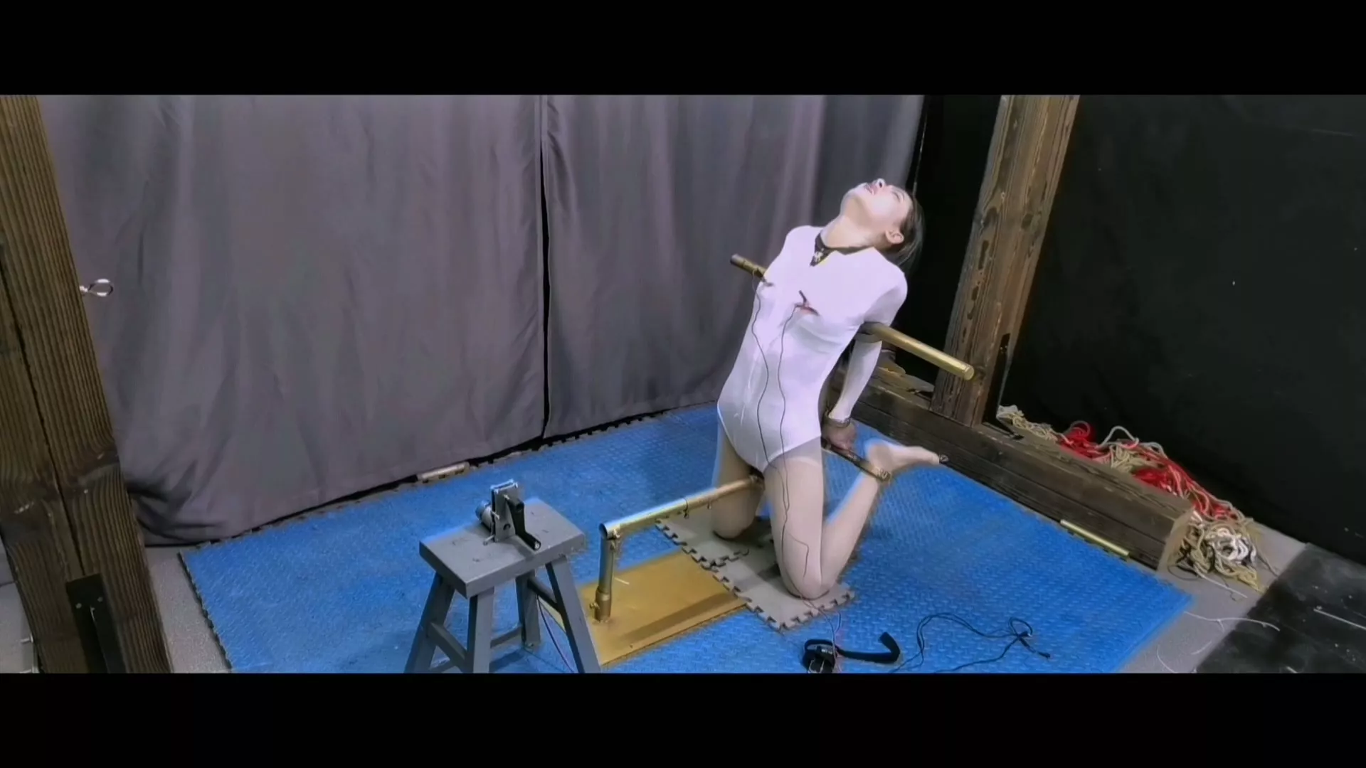 Screenshot 3 from Xixi’s Extreme Ordeal: Restraint Frame & Electro-Torture