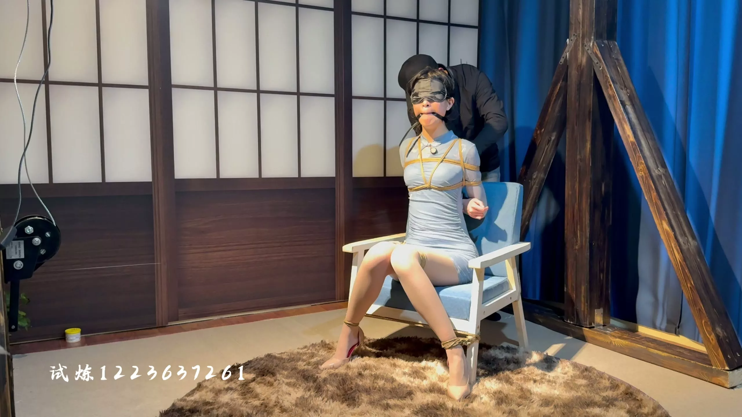 Screenshot 3 from Trial Original: Xiaoyuan’s Blue Cheongsam Bondage & Stockings
