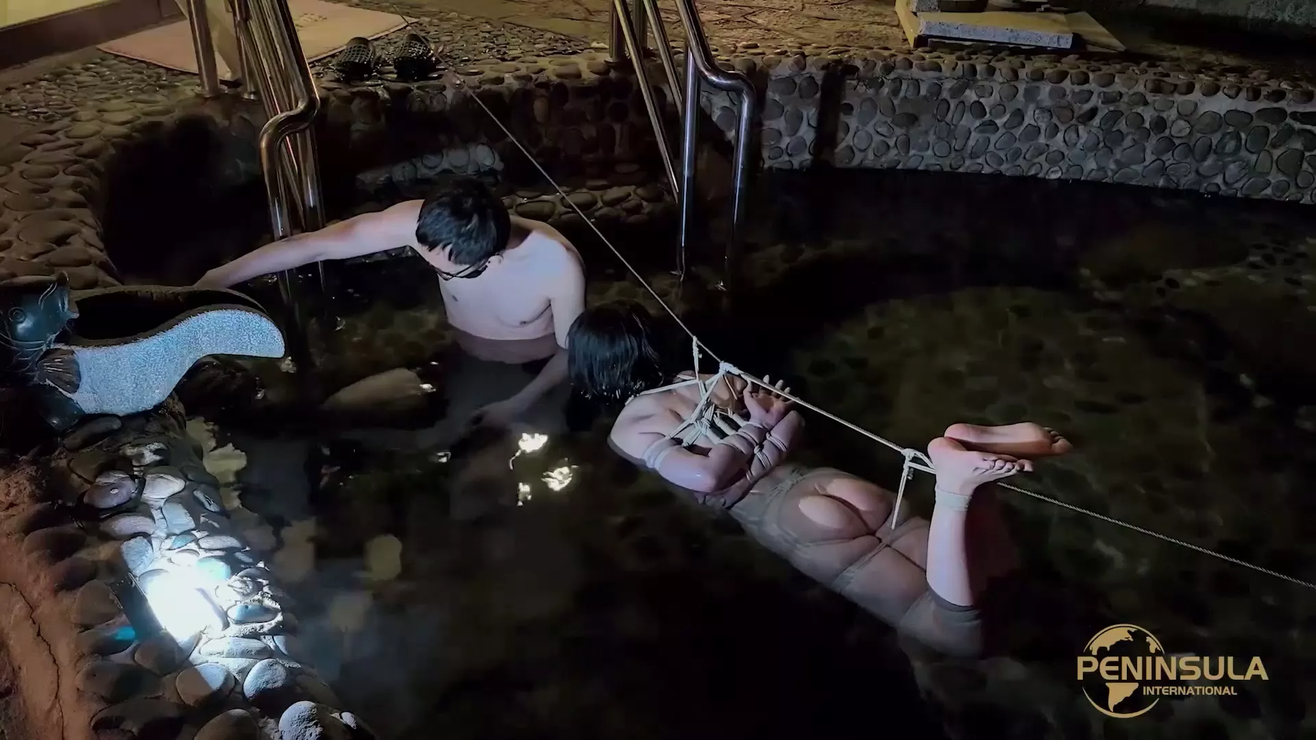 Screenshot 4 from Jinan Rope: Midnight Aquatic Hogtie Predicament