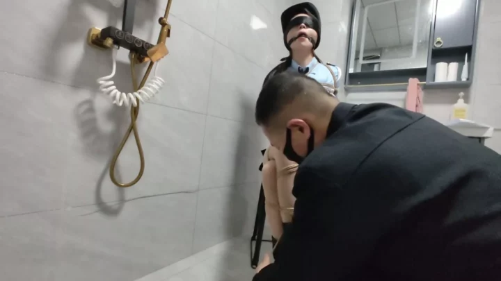 Screenshot 7 from Li Daxia: Chinese Cop’s Ultimate Escape Training – Part 3