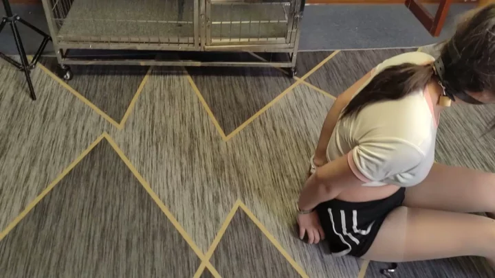 Screenshot 3 from Escape the Ropes: A Blindfolded Chinese Bondage Challenge