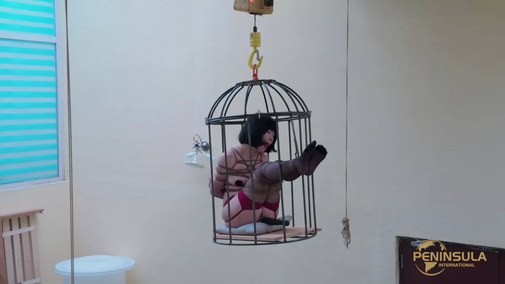 Screenshot 4 from Jinan Rope: Cage Shock – Extreme Chinese Ballgag Bondage