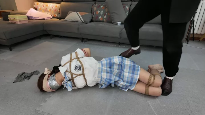 Screenshot 5 from The kidnapping experience of a beautiful sister