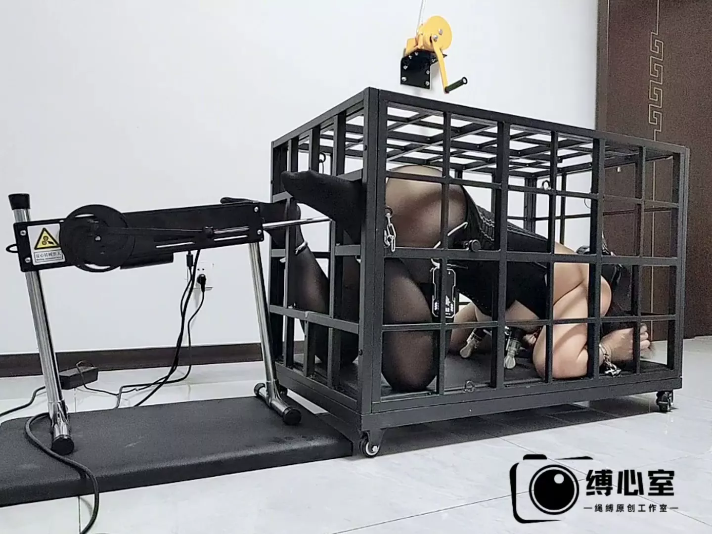 Screenshot 4 from Rabbit Cage Redux: Meditation Original’s Intense New Device