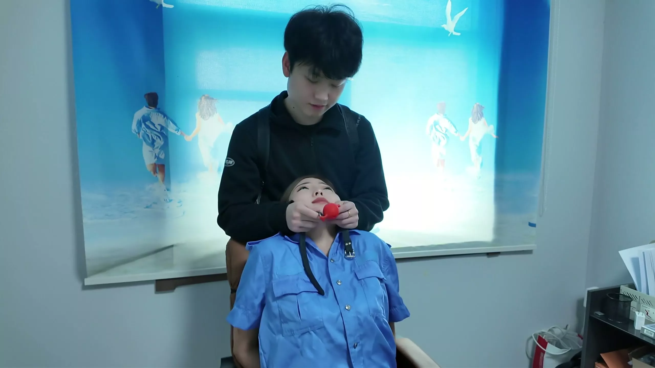 Screenshot 2 from Son’s Surprise Office Visit Turns Into Kinky Bondage Game