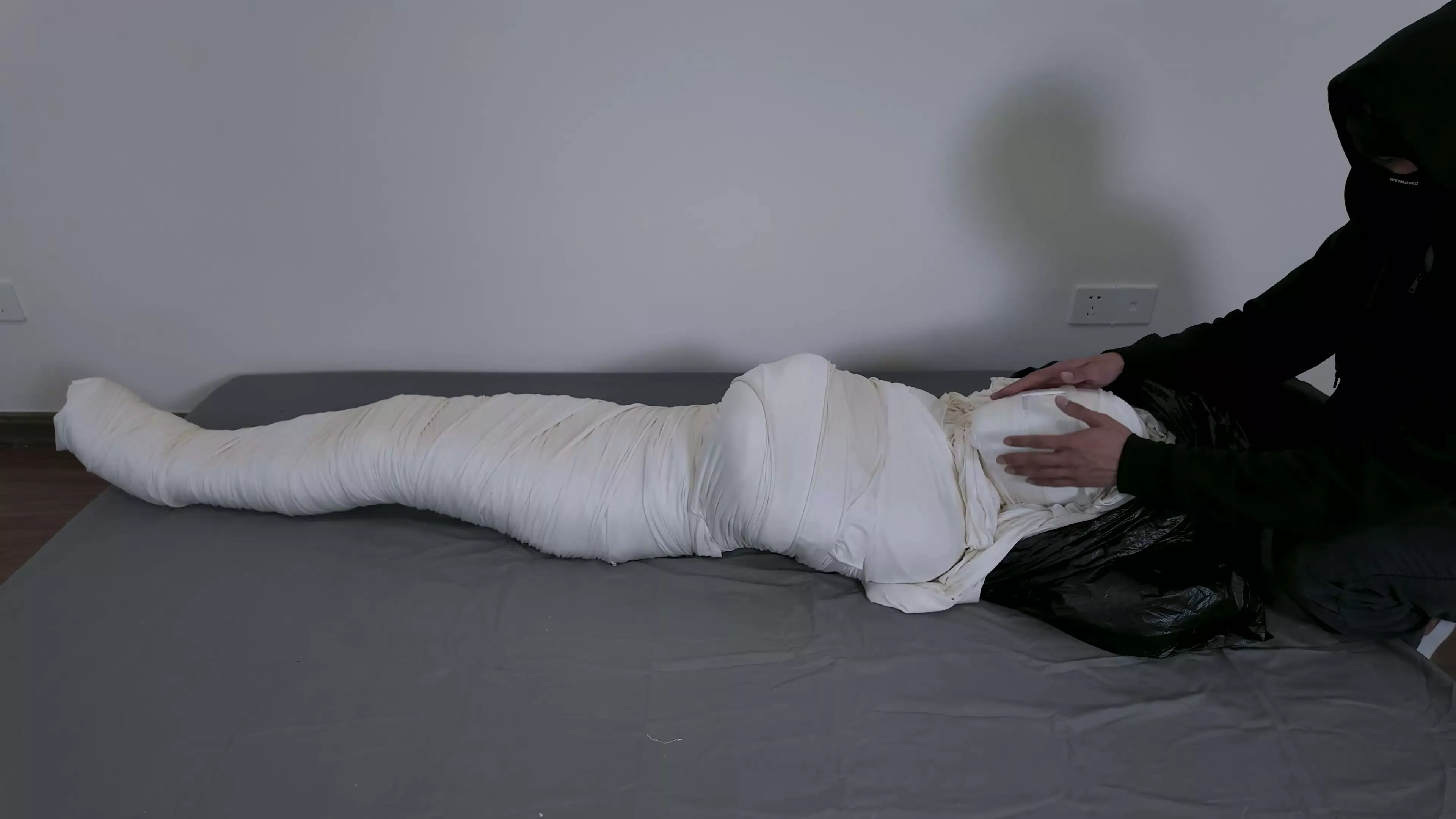 Screenshot 2 from ZHUA: Full-Body Modal Fabric Mummification & Suffocation