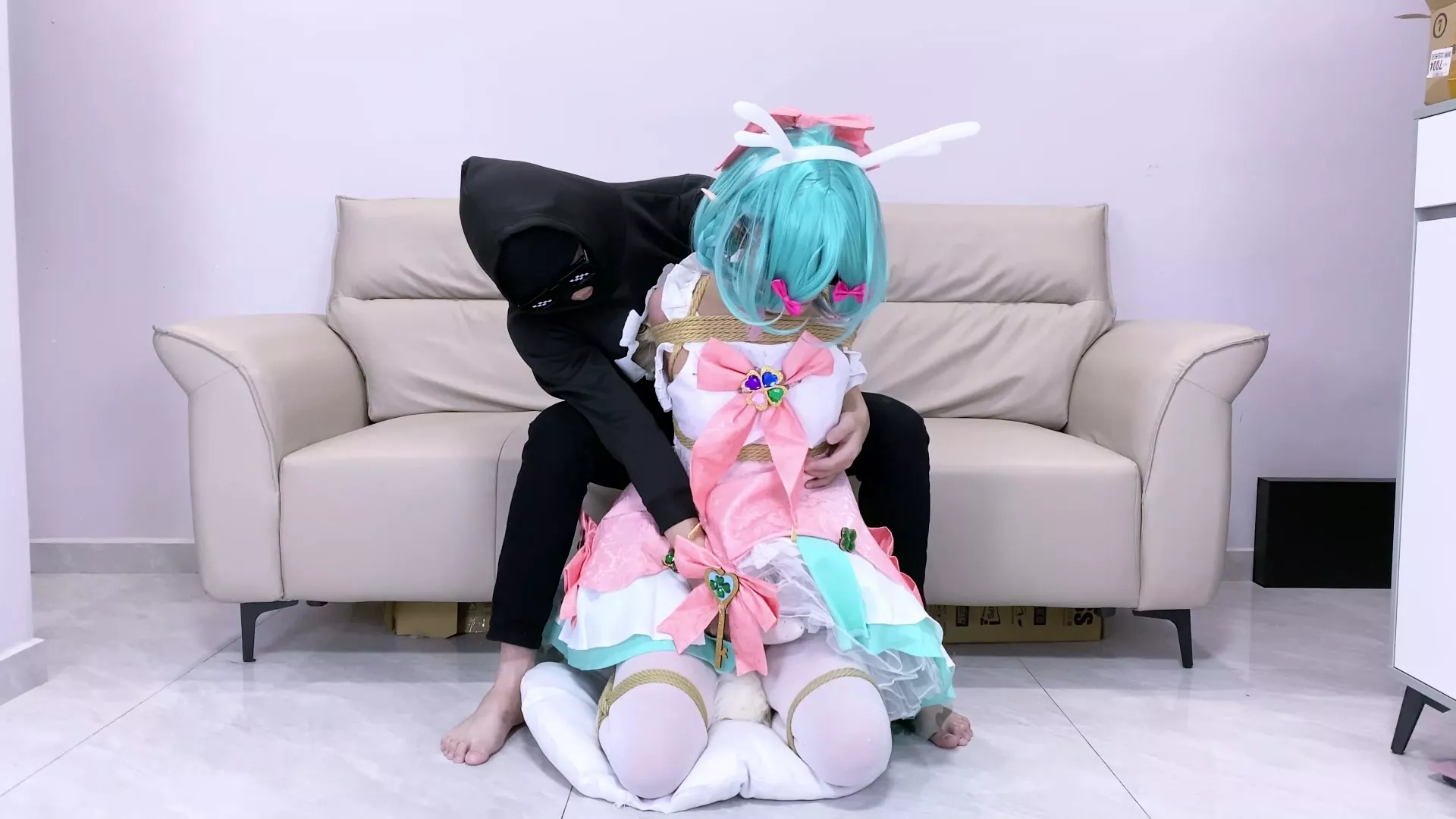 Screenshot 5 from Aww Meow: Yao-Time’s Prayer Cosplay Bound & Broken