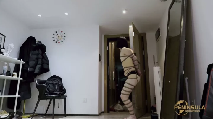 Screenshot 5 from YT2659 Zhao Yue, born with straight arms