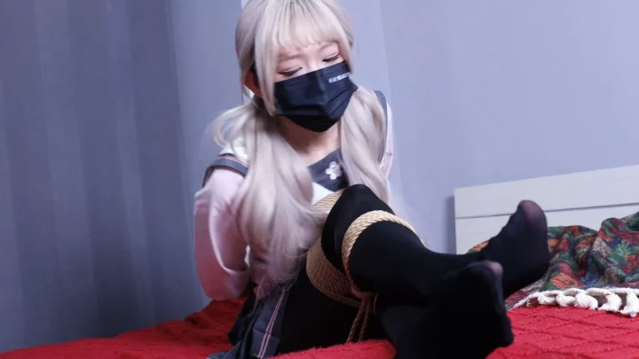 Olaf’s Diary: JK’s Desperate Escape from Rope Bondage