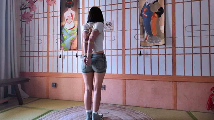 Beloved by One Rope: Chen Xi’s European Straight Arm Lesson