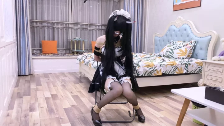 Aww Meow: Noshiro Cosplay Bondage & Restraint Training