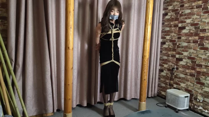 Willing Studio: Bound in Tape – Chinese Gagging Experience