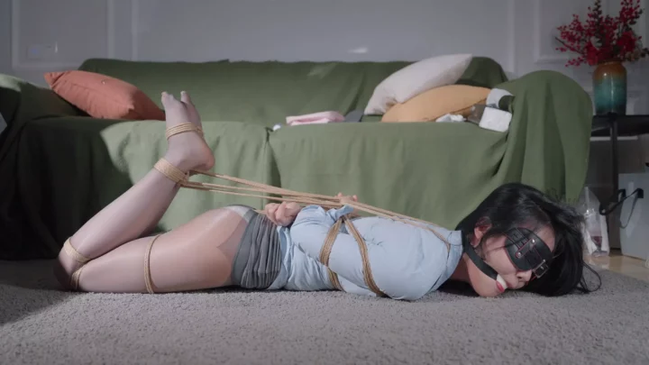 Yume: Office Worker’s Ultimate Rope Escape Challenge 3