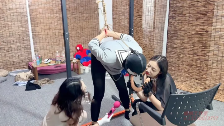 Mei Niang Studio: G Hook Suspension & Deep Throat Training
