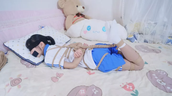 Kidnapped female student, tied up, put to struggle
