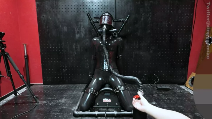 ZHUA: Steel Pipe Torture Rack & Deep Throat Control