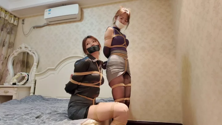 The Temptation of the Bound God – Temptation Upgrade! Single Ponytail Double Silk Secretary Girl