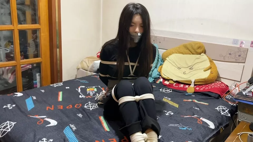 Screenshot 1 from Bound Art Records: Chinese Hogtie & Gag Predicament