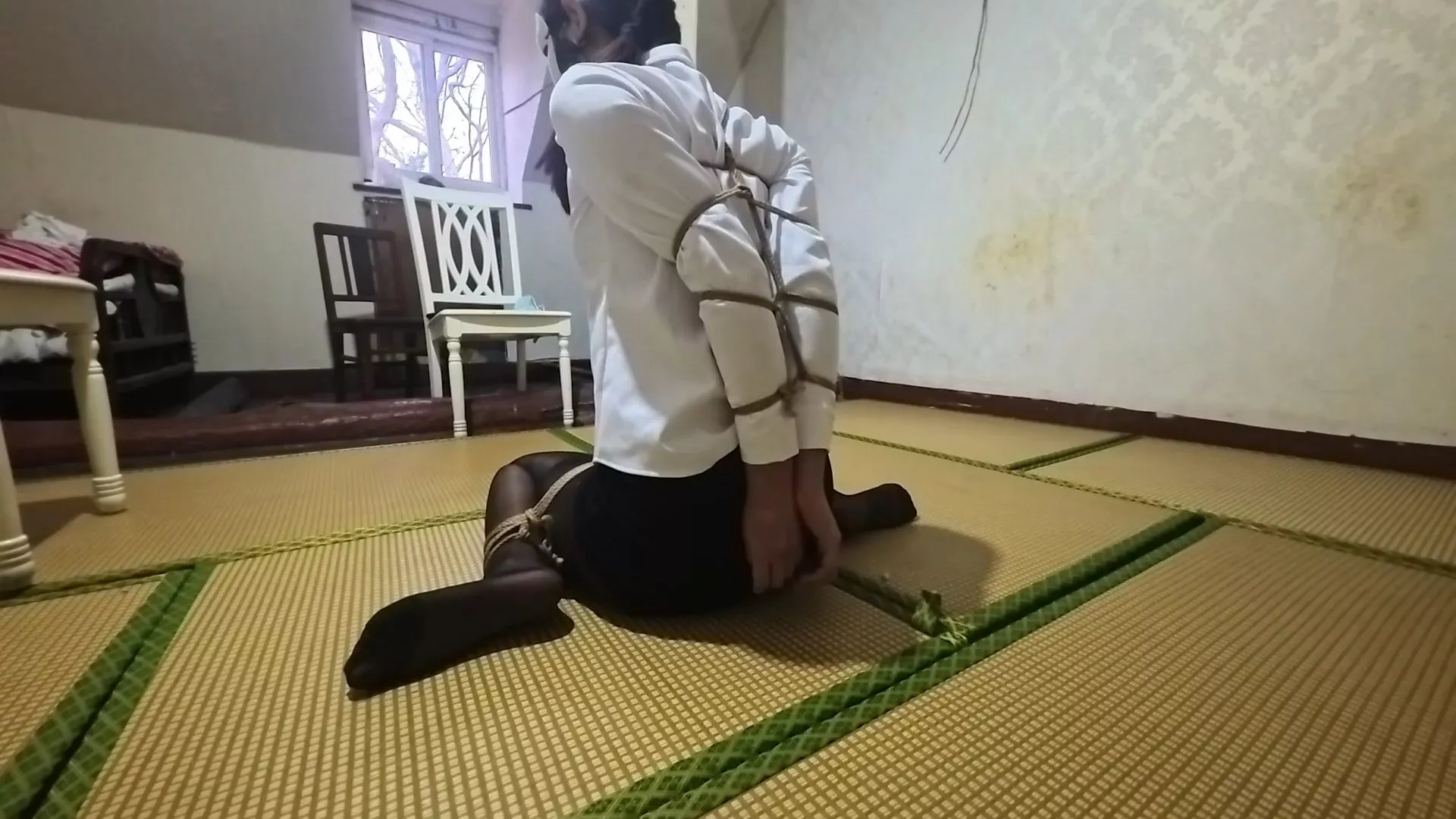 Screenshot 1 from Elephant Man Studio: European Straight Arm Rope Bondage Gone Wrong