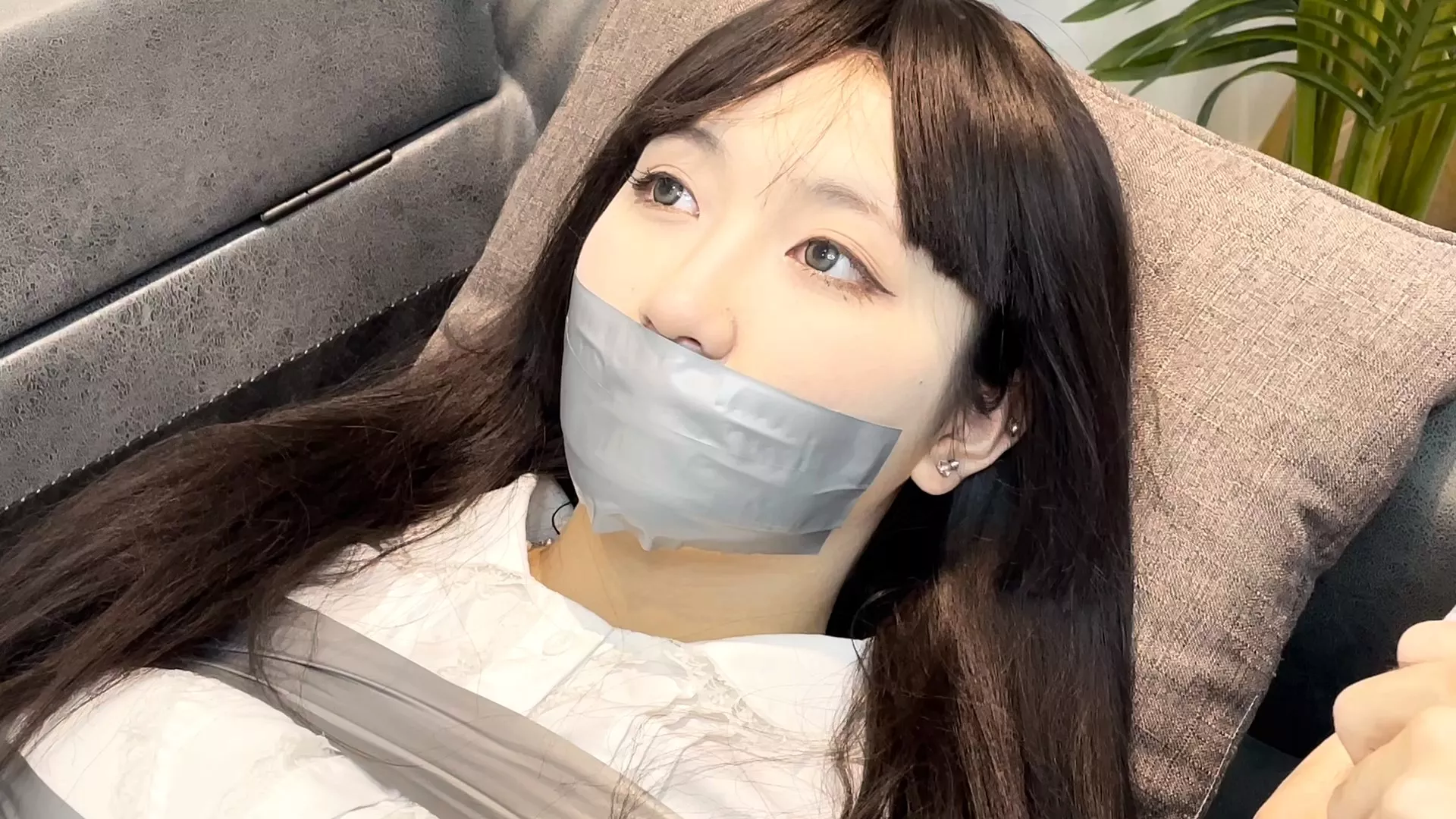 Screenshot 1 from Bound Art Records: Xiao Huai’s Celebrity Debut in Black Stockings