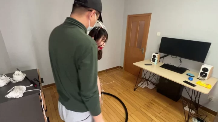 Screenshot 9 from Wan Nu Yuanchuàng: Yang Yang’s Extreme Kneeling Suspension