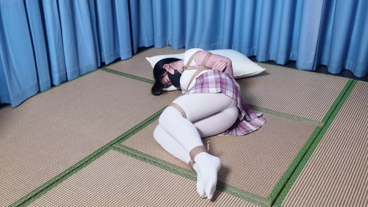 Screenshot 2 from Nanjing College Girl’s Desperate Struggle: Bound, Gagged, and Helpless