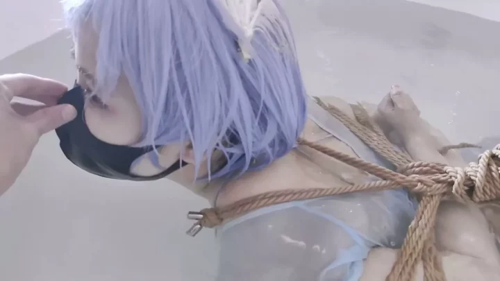 Screenshot 9 from Linlindie mm: Ballerina’s Bathtub Bondage Nightmare