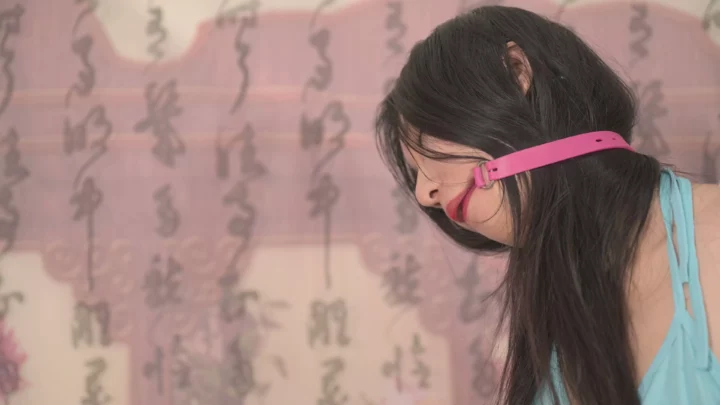 Screenshot 7 from Sarang: Tall Chinese Beauty Bound in Chair, Electrified