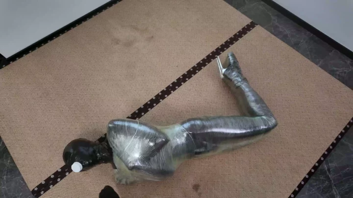 Screenshot 2 from ZHUA: Mummified in Clear Film – Breathplay & Hogtie