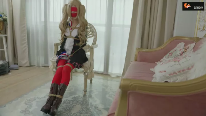 Screenshot 9 from Persona 5: An Takamaki’s Perilous Photoshoot, Pt. 1 – Red Carp Studio