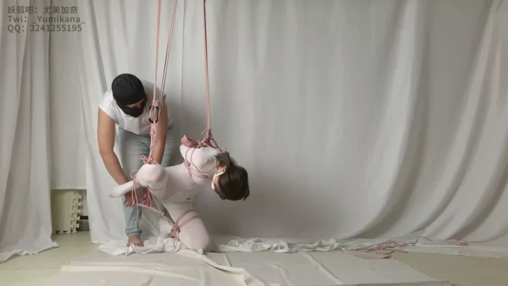 Screenshot 5 from Yumi Kana: White Silk Jumpsuit Bondage Ordeal