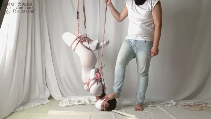 Screenshot 6 from Yumi Kana: White Silk Jumpsuit Bondage Ordeal
