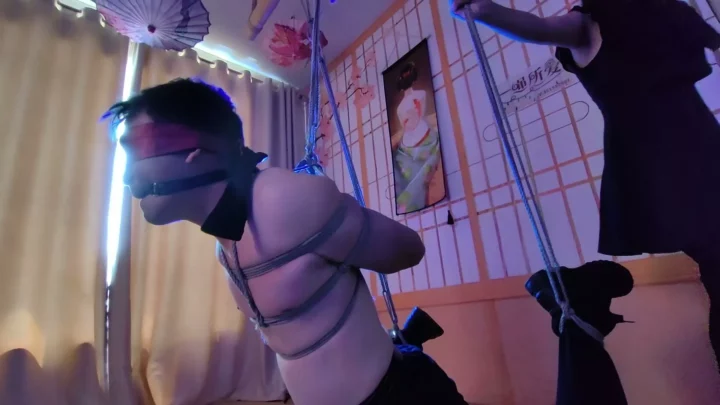 Screenshot 5 from Rope Master Shanshan’s Expert Service: A Bondage Experience