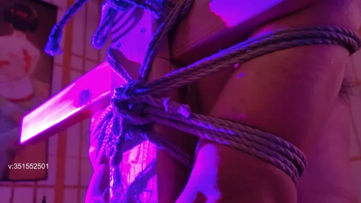 Screenshot 6 from Rope Master Shanshan’s Expert Service: A Bondage Experience