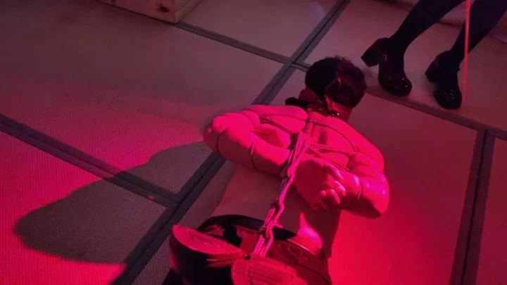 Screenshot 8 from Rope Master Shanshan’s Expert Service: A Bondage Experience