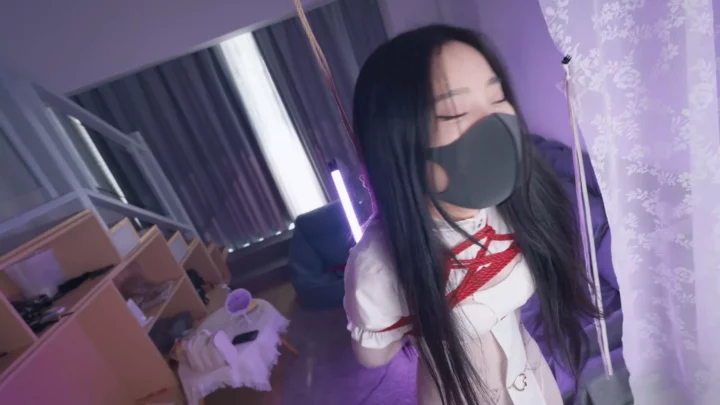 Screenshot 4 from Yume: Bound Nun’s Ecstasy – High Heel Bondage & Hanging Basket