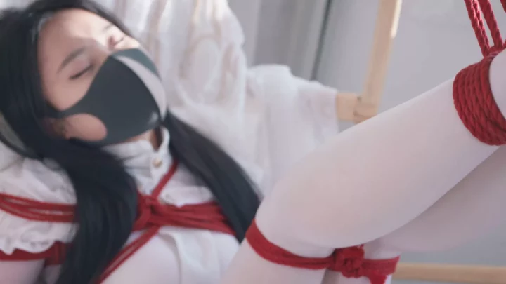 Screenshot 8 from Yume: Bound Nun’s Ecstasy – High Heel Bondage & Hanging Basket