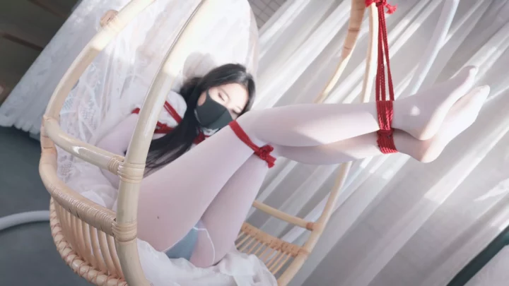 Screenshot 9 from Yume: Bound Nun’s Ecstasy – High Heel Bondage & Hanging Basket