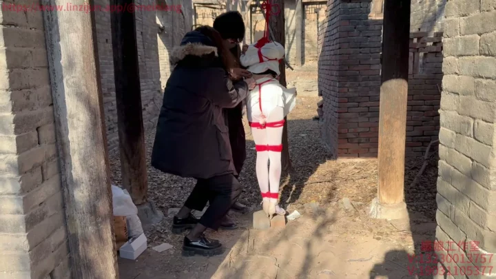 Screenshot 8 from Mei Niang Studio: Jinnian’s Outdoor Village Bondage Debut