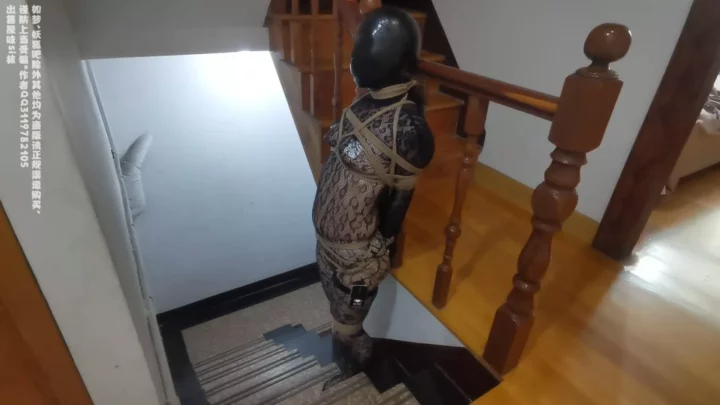 Screenshot 6 from Uniform Temptation: Stairwell Discipline & Sensory Overload