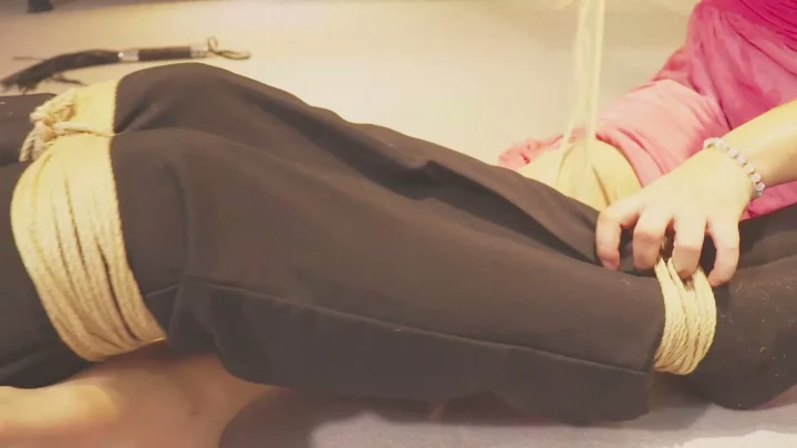 Screenshot 7 from Beloved by One Rope: A Thousand Threads of Chinese Bondage